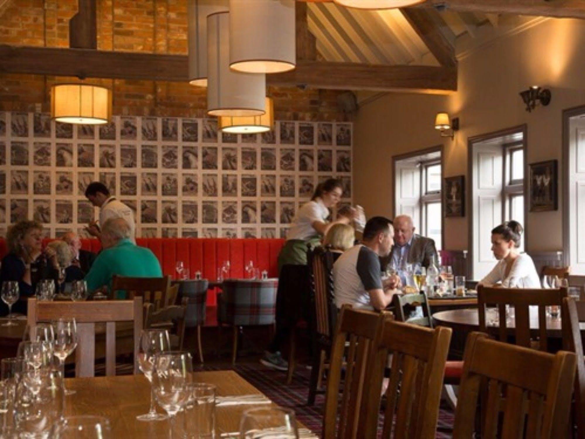 The Carnarvon Arms Hotell Newbury  Eksteriør bilde